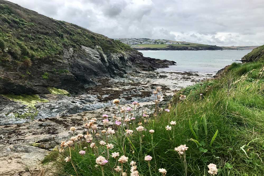 Small cove at the start of the walk over the bridge