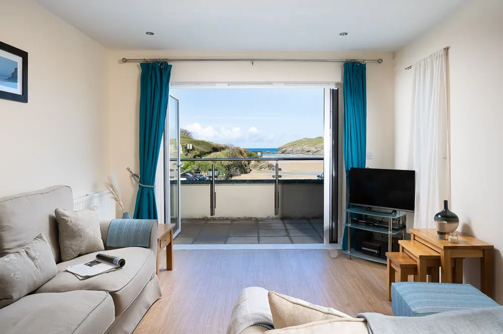 2 The Beach House, Porth