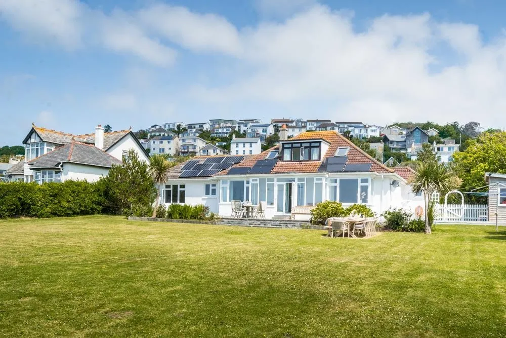 Beach Retreats | 10 Retreats for Christmas