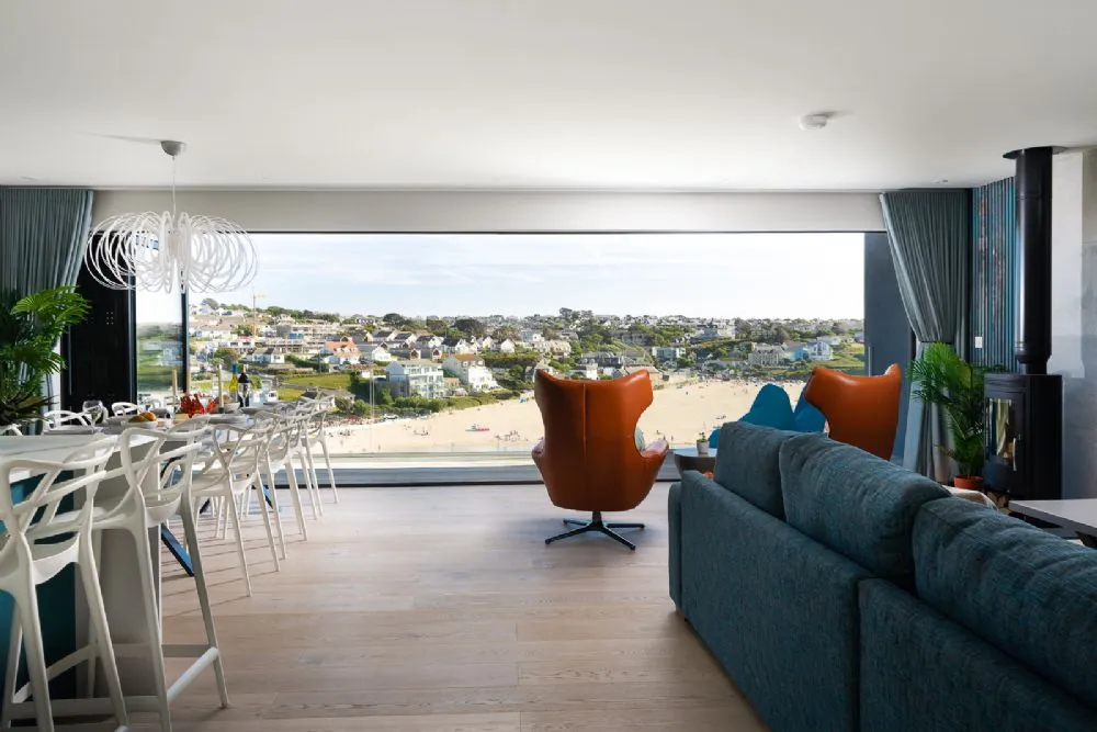 Beach Retreats | 10 Retreats for Christmas