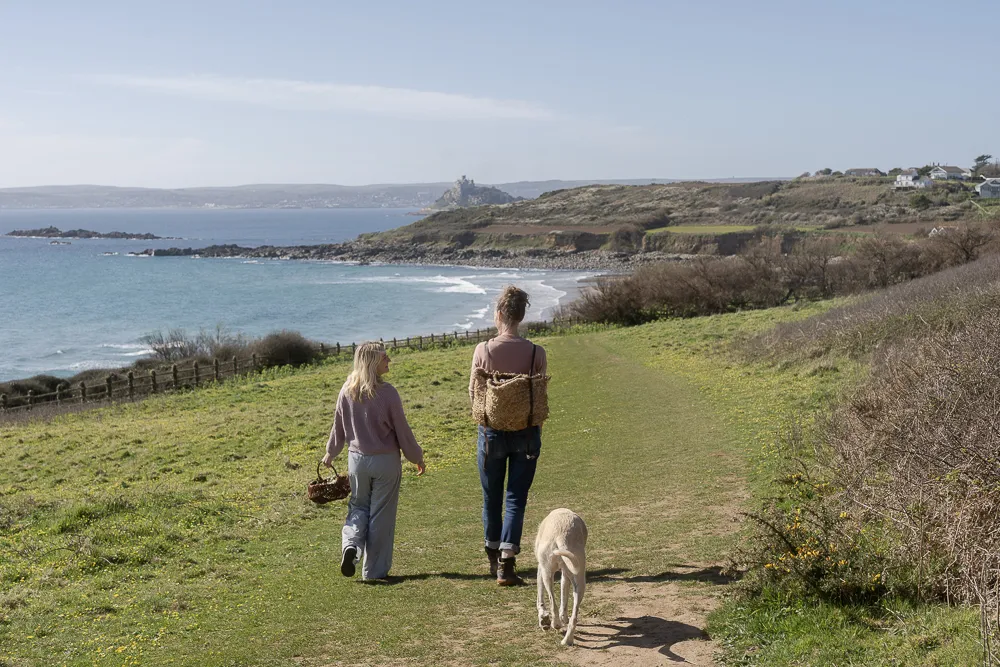Foraging in Perranuthnoe