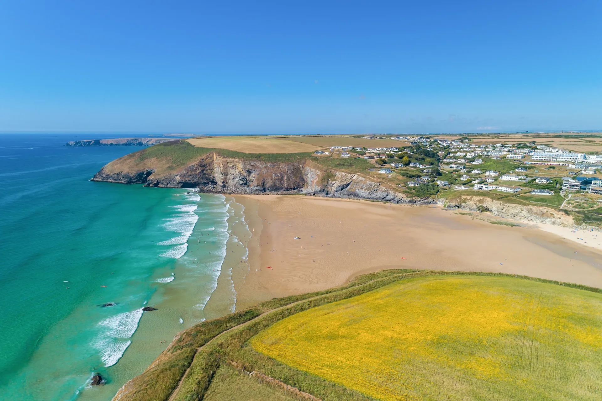 Mawgan Porth beach