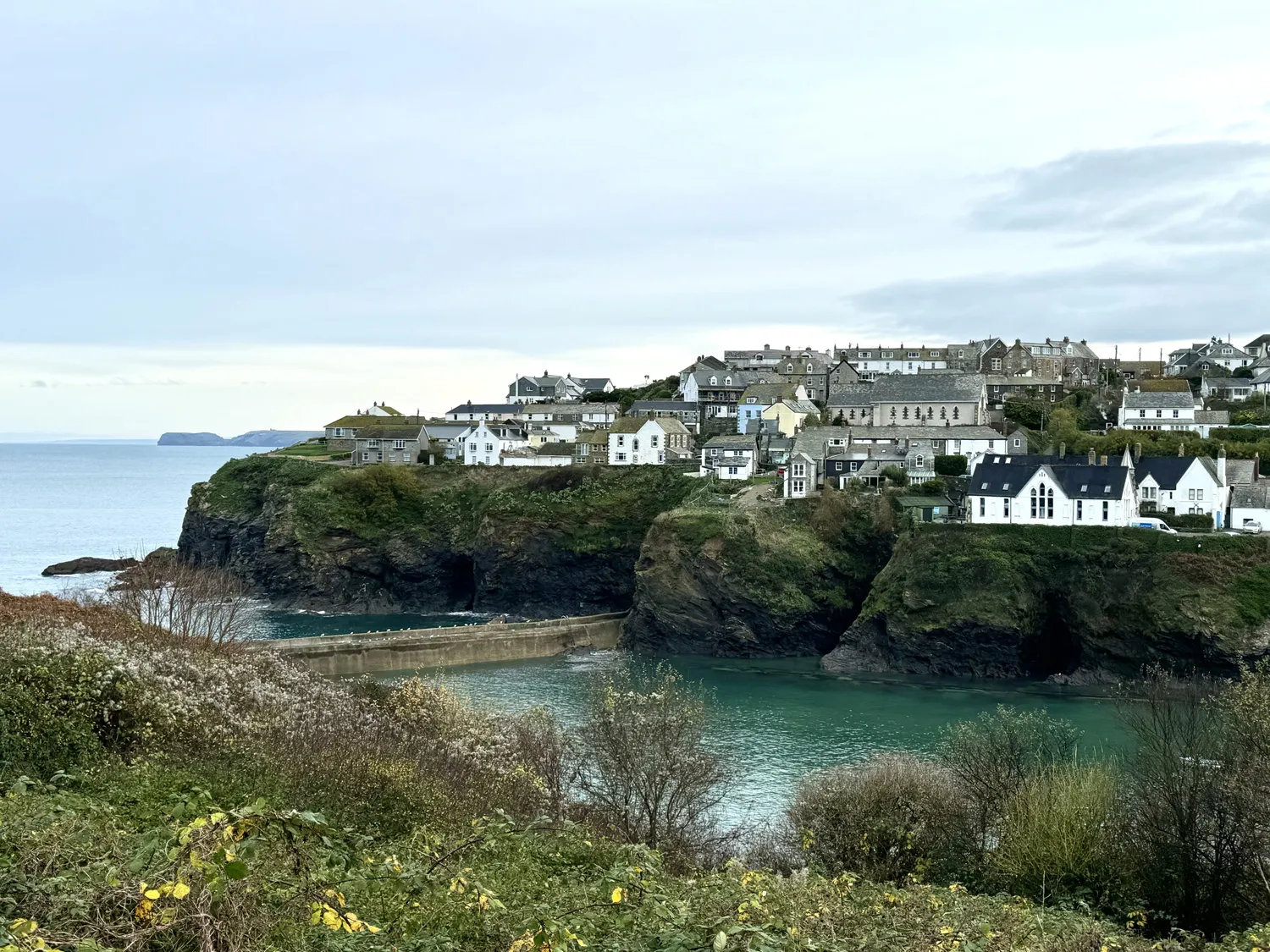 Port isaac harbour
