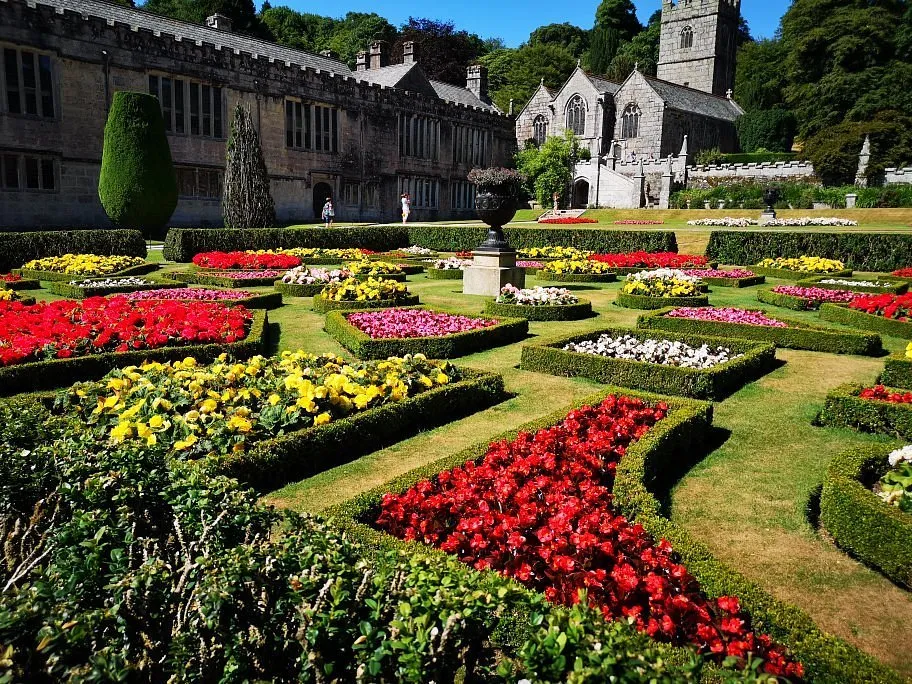 Lanhydrock gardens, nr Bodmin